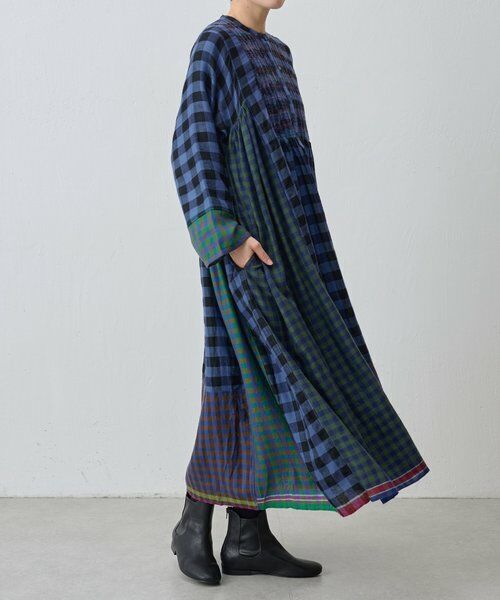BEARDSLEY / ビアズリー ロング・マキシ丈ワンピース | 《INJIRI》カシミヤチェック柄ワンピース | 詳細9