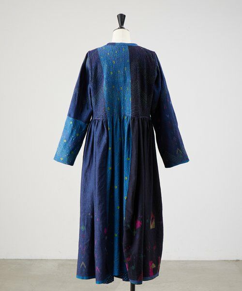 BEARDSLEY / ビアズリー ロング・マキシ丈ワンピース | 《INJIRI》シルク＆ウールワンピース羽織 | 詳細15