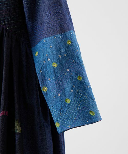 BEARDSLEY / ビアズリー ロング・マキシ丈ワンピース | 《INJIRI》シルク＆ウールワンピース羽織 | 詳細20