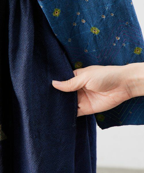 BEARDSLEY / ビアズリー ロング・マキシ丈ワンピース | 《INJIRI》シルク＆ウールワンピース羽織 | 詳細25