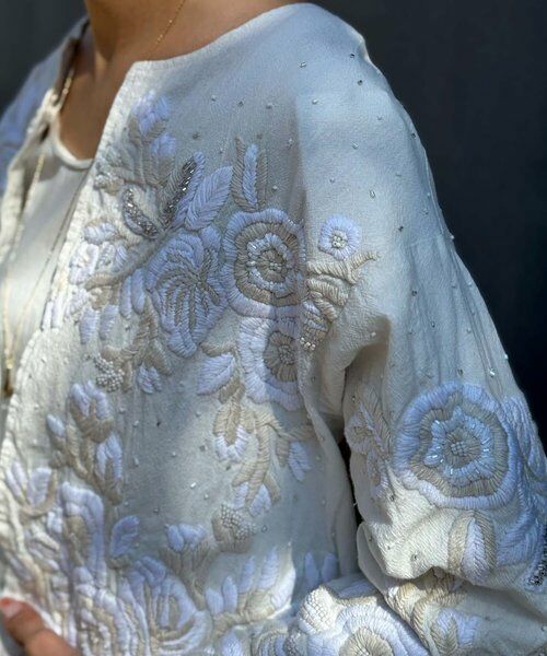 BEARDSLEY / ビアズリー その他アウター | ハンド刺繍裾フリルジャケット（ホワイト）