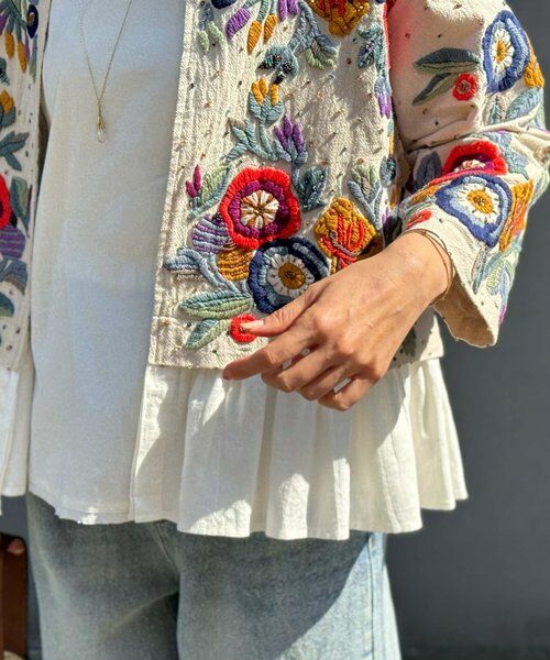 BEARDSLEY / ビアズリー その他アウター | ハンド刺繍裾フリルジャケット（ベージュ）