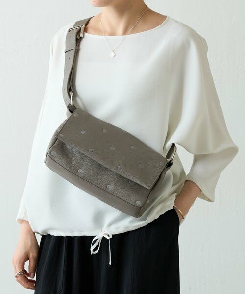 BEARDSLEY / ビアズリー ショルダーバッグ | 《本革》ドットボディバッグ　 | 詳細7