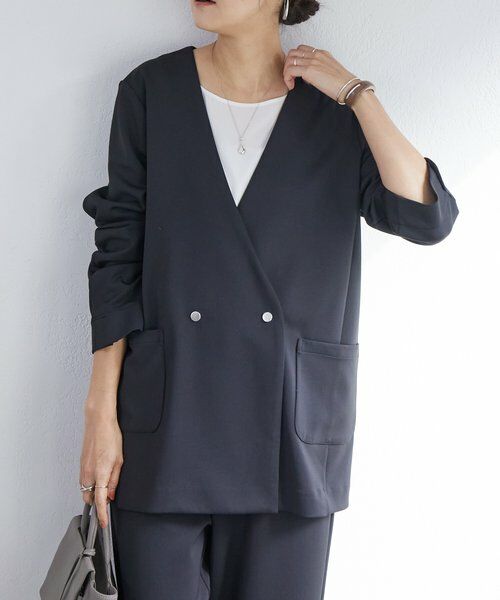 BEARDSLEY / ビアズリー テーラードジャケット | 《1/4(日)12:00・LIVETART》ドット釦ノーカラージャケット（ブラック）