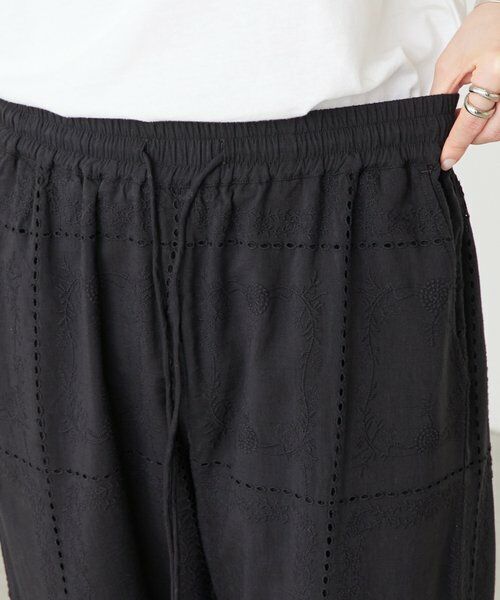 BEARDSLEY / ビアズリー その他パンツ | ハンカチーフシシュウパンツ | 詳細17