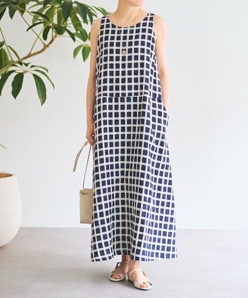 BEARDSLEY / ビアズリー ロング・マキシ丈ワンピース | 《3/19(木)12：00予約開始》綿麻ウインドペンワンピース（ネイビー）