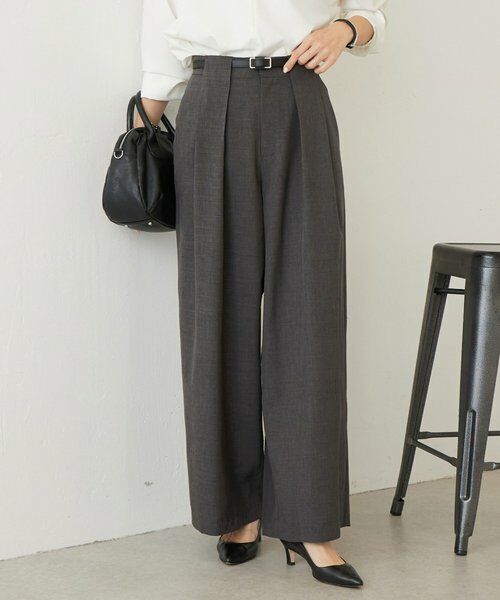 BEARDSLEY / ビアズリー その他パンツ | 《3/28(土)12時予約》エステルシャンブレータックパンツ《LIVETART》（グレー）