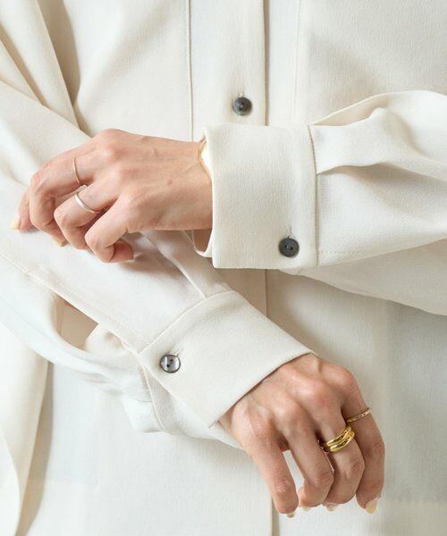 BEARDSLEY / ビアズリー シャツ・ブラウス | 《3/28(土)12：00予約開始》バックサテンフレアシャツ《LIVETART》 | 詳細18