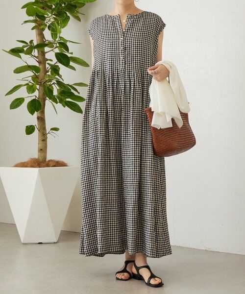 BEARDSLEY / ビアズリー ロング・マキシ丈ワンピース | 《5/2(土)12:00予約開始》リネンギンガムタックワンピ | 詳細1