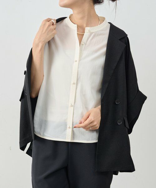 BEARDSLEY / ビアズリー シャツ・ブラウス | パールボタンフレンチブラウス《LIVETART》（ホワイト）