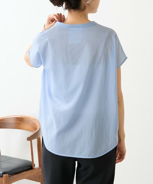 BEARDSLEY / ビアズリー シャツ・ブラウス | パールボタンフレンチブラウス《LIVETART》 | 詳細26