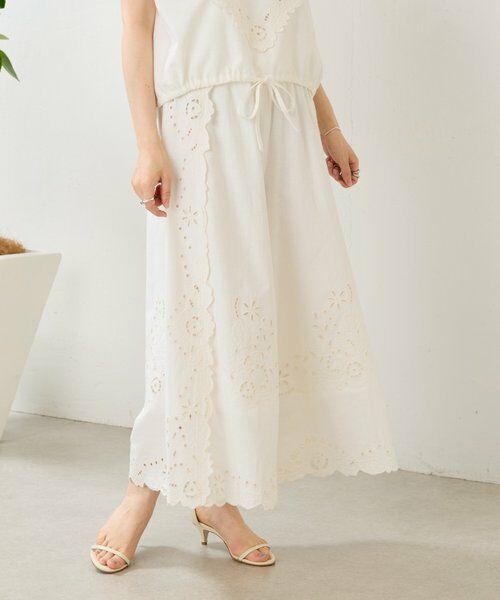 BEARDSLEY / ビアズリー その他パンツ | 《5/21予約》フラワーカットワークパネル刺繍パンツ《15 quinze》 | 詳細2