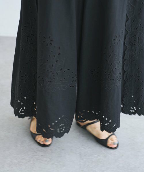 BEARDSLEY / ビアズリー その他パンツ | 《5/21予約》フラワーカットワークパネル刺繍パンツ《15 quinze》 | 詳細15