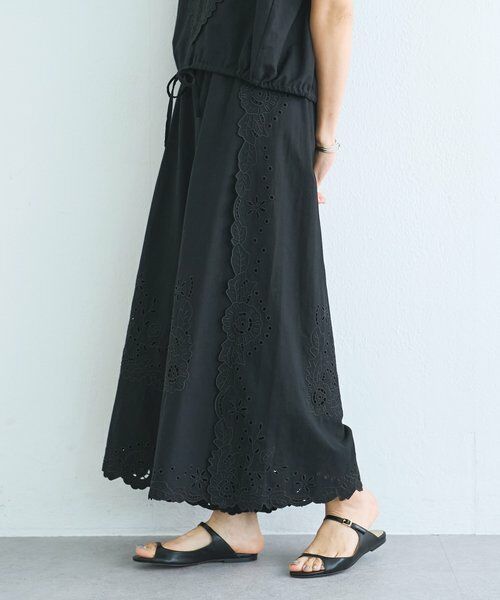BEARDSLEY / ビアズリー その他パンツ | 《5/21予約》フラワーカットワークパネル刺繍パンツ《15 quinze》 | 詳細17