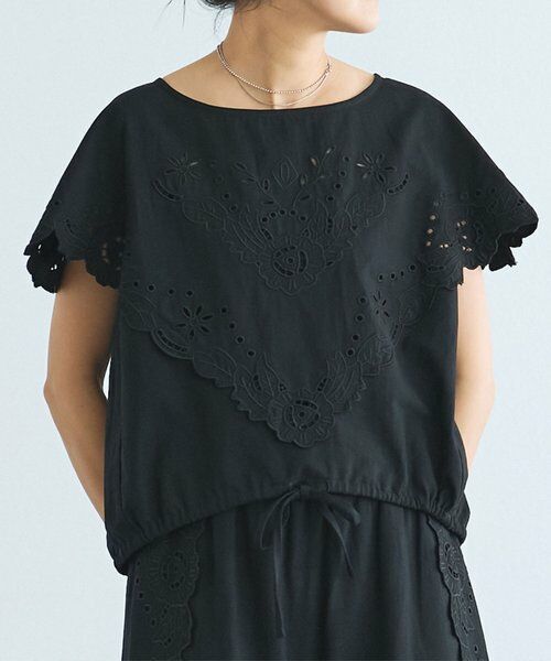 BEARDSLEY / ビアズリー シャツ・ブラウス | 《5/21予約》フラワーカットワークパネル刺しゅうブラウス《15 quinze》 | 詳細10
