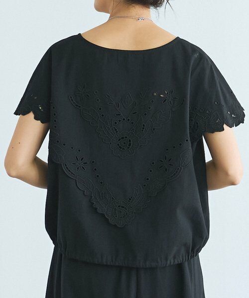 BEARDSLEY / ビアズリー シャツ・ブラウス | 《5/21予約》フラワーカットワークパネル刺しゅうブラウス《15 quinze》 | 詳細12