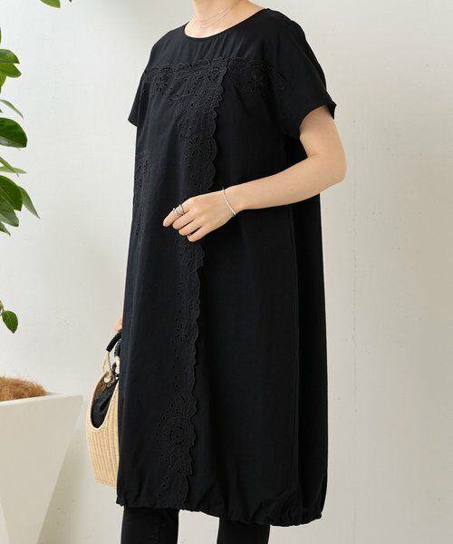 BEARDSLEY / ビアズリー ロング・マキシ丈ワンピース | 《5/21予約》フラワーカットワークパネル刺しゅうワンピ《15 quinze》（ブラック）