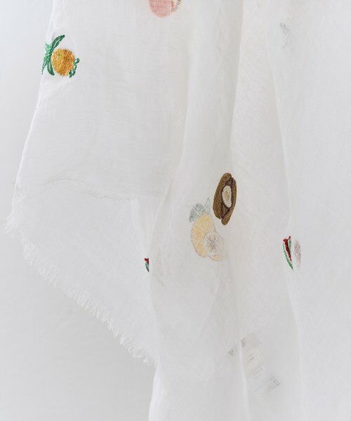 BEARDSLEY / ビアズリー マフラー・ショール・スヌード・ストール | 夏の果実の刺繍ストール《CITRUS》 | 詳細1