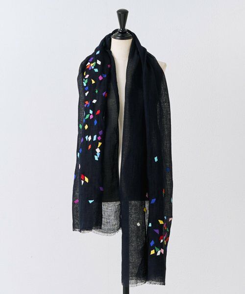 BEARDSLEY / ビアズリー マフラー・ショール・スヌード・ストール | 《5/31(日)12時予約》カラーチップの刺繍ストール《CITRUS》（ネイビー）