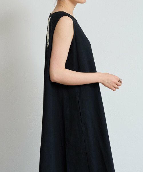 BEARDSLEY / ビアズリー ロング・マキシ丈ワンピース | ワンポイント刺繍ワンピ | 詳細6