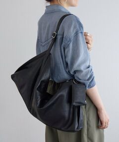 BEARDSLEY / ビアズリー ショルダーバッグ | プルアップレザーフラットバッグ《本革》【A4対応】