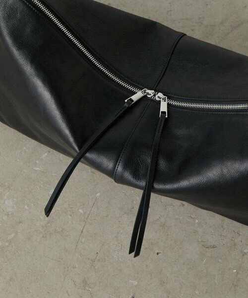 BEARDSLEY / ビアズリー ショルダーバッグ | プルアップレザーフラットバッグ《本革》【A4対応】 | 詳細11