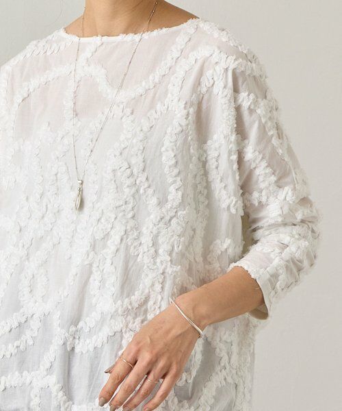 BEARDSLEY / ビアズリー シャツ・ブラウス | フリルシシュウシャツTシャツ（ホワイト）
