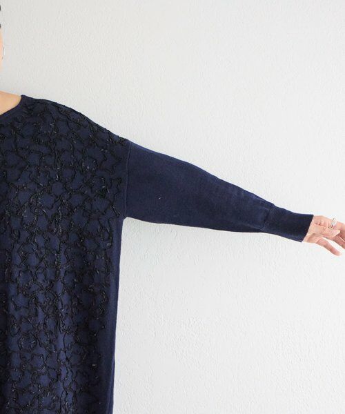 BEARDSLEY / ビアズリー ニット・セーター | 《7/17(金)12：00予約開始》星刺繍ニットチュニック | 詳細9