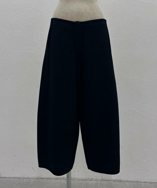 BEARDSLEY / ビアズリー その他パンツ | 《UMARMUNG》ダブルフェイスカーブキュロットパンツ（ブラック）