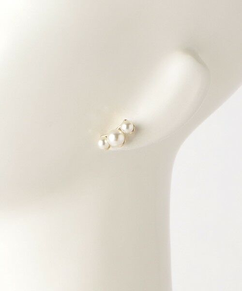 BEAUTY&YOUTH UNITED ARROWS / ビューティー&ユース ユナイテッドアローズ ピアス・イヤリング | 3パールモチーフ カーブ ピアス | 詳細6