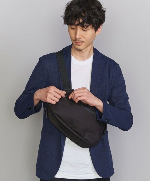 Aer＞ DAY SLING 3 MAX/バッグ （ショルダーバッグ）｜BEAUTY&YOUTH 