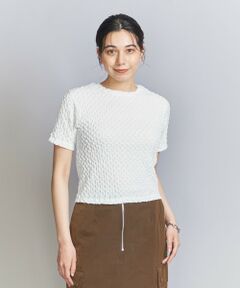 <b>コンパクトフォルムで旬の着こなしが叶うフェミニンTシャツ</b><br><br>■デザイン<br>シャーリングディテールがキュートなTシャツ。 <br>特徴的な素材感を活かし、形はシンプルに仕上げています。<br>コンパクト＆ショート丈でトレンド感溢れるスタイルへ導きます。		<br><br>■素材<br>凹凸感を出すためにオリジナルでお作りした、裏にシャーリングのゴム糸が入った特殊な素材を使用。			<br><br>■コーディネート<br>デニムはもちろん、ナイロンスノーパンツなどボリュームのあるカジュアルボトムを合わせて、メリハリのあるスタイルを楽しむのがおすすめです。<br><p style=display:none>#春服、#夏服</p><br>============================<br>裏地：なし<br>透け感：なし<br>伸縮：ややあり<br>光沢感：なし<br>ケア方法：手洗い可<br>============================<br><br>【注意事項】<br>※商品を使用前に、タグ等に記載されている「取り扱い上の注意書き」、「洗濯表示」を必ずご確認ください。<br>※商品画像は、光の当たり具合やパソコンなどの閲覧環境により、実際の色味と異なって見える場合がございます。あらかじめご了承ください。<br>※商品の色味の目安は、商品単体の画像をご参照ください。<br><br>店舗へお問い合わせの際は、全国のBEAUTY&YOUTH各店舗まで下記の品名/品番をお申し付けください。<br>品名：□BL C/NY/PU SHIRRING T 品番：16171996000