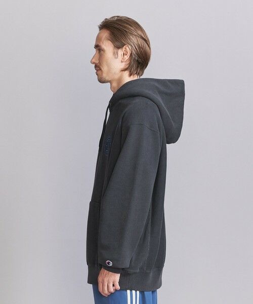 BEAUTY&YOUTH UNITED ARROWS / ビューティー&ユース ユナイテッドアローズ カットソー | 【別注】 ＜CHAMPION＞ ワンポイント ロゴ スウェット フーディ | 詳細4