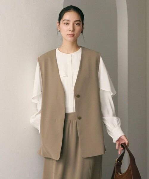 美品！ユナイテッドアローズ　ジレ　ベスト　ベージュ　フリーサイズ WEB限定 Wardrobe DAILY MINIMAL】ダブルクロス リボンベルト