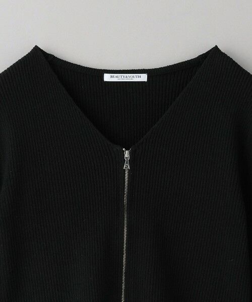 新品　BEAUTY&YOUTH ブラック ショートVネックカーディガン　黒 新品 BEAUTY&YOUTH ブラック ショートVネックカーディガン 黒