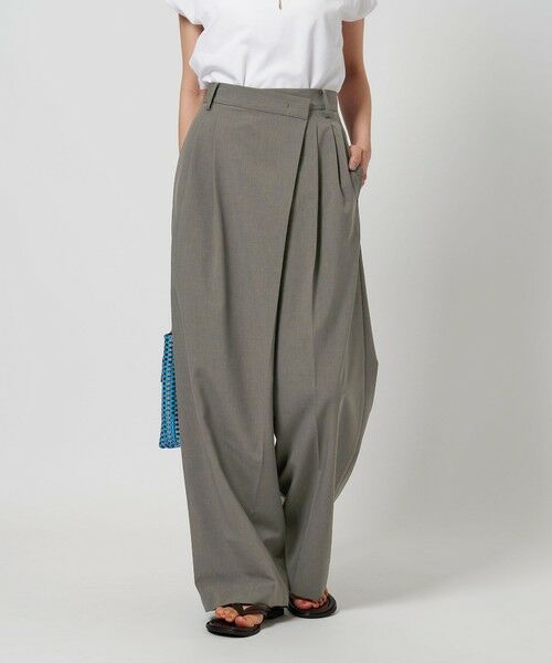 新品 タグ付き UNITED ARROWS ボタニカルカジュアルパンツ UNITED ARROWS green label relaxing アート ボタニカル