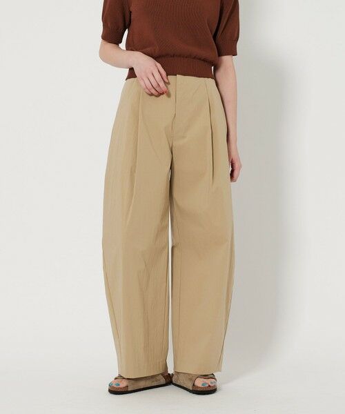 BEAUTY & YOUTH UNITED ARROWS/ビューティー&ユース ユナイテッドアローズ タック カーブパンツ -接触冷感- BEIGE S BEAUTY & YOUTH UNITED ARROWS/ビューティー&ユース ユナイテッドアローズ タック カーブパンツ -接触冷感- BEIGE S