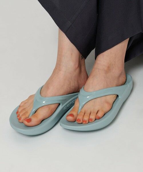 BEAUTY & YOUTH UNITED ARROWS/ビューティー&ユース ユナイテッドアローズ <OOFOS>OOlala サンダル LT. BLUE 24cm(7) BEAUTY & YOUTH UNITED ARROWS/ビューティー&ユース ユナイテッドアローズ <OOFOS>OOlala サンダル LT. BLUE 24cm(7)