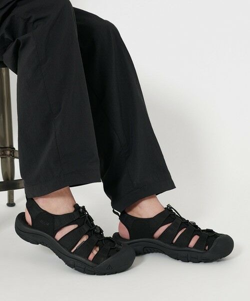 KEEN＞ ニューポート エイチツー/サンダル （サンダル