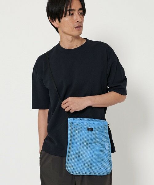 【新品/未使用品】ARTISTRY シグネチャーセレクト パック CHARLES ＆ KEITH ショルダーバッグ バッグ アシメトリック