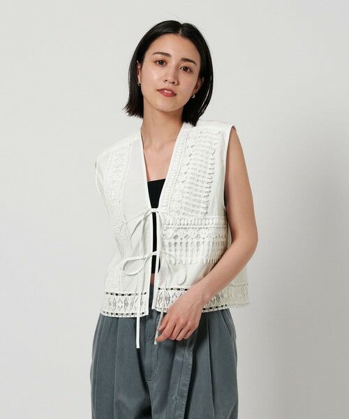 新品　beauty＆youth　別注ne Quittez pas レースベスト セール】 【別注】＜ne Quittez pas＞レース ベスト （ベスト