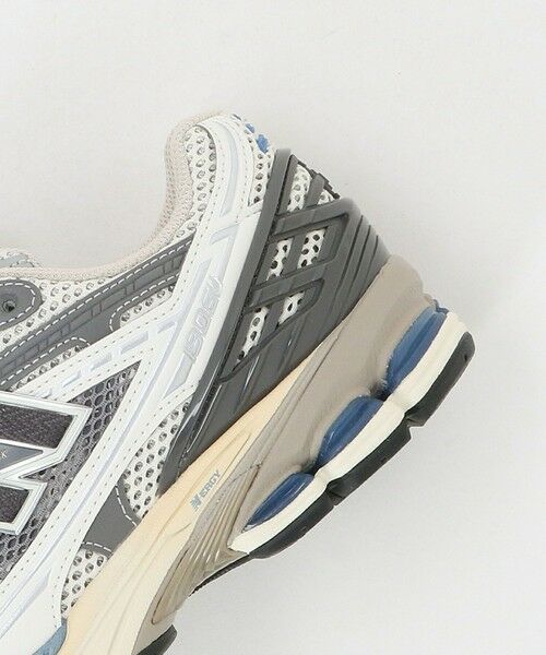 ユエ New Balance 