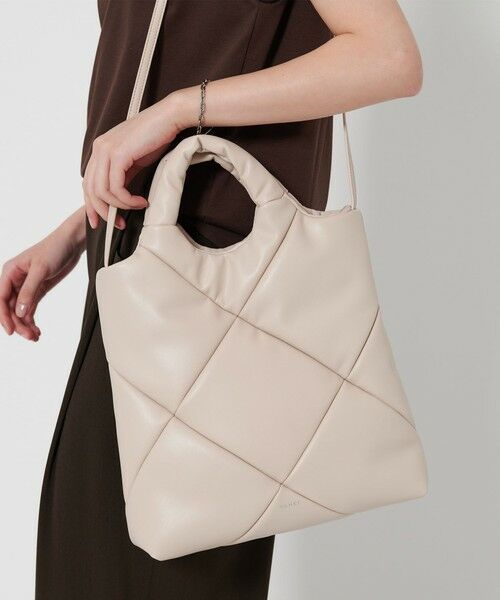 BEAUTY & YOUTH UNITED ARROWS/ビューティー&ユース ユナイテッドアローズ <YAHKI>レザーライク キルティング トートバッグ NATURAL FREE BEAUTY & YOUTH UNITED ARROWS/ビューティー&ユース ユナイテッドアローズ <YAHKI>レザーライク キルティング トートバッグ NATURAL FREE