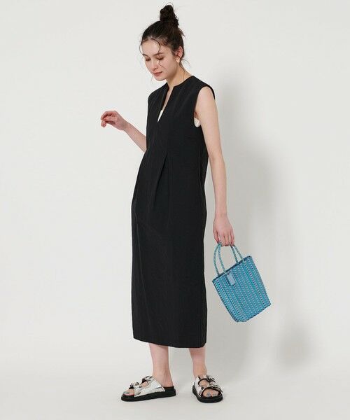 セール】 【WEB限定】ナイロン キーネックワンピース