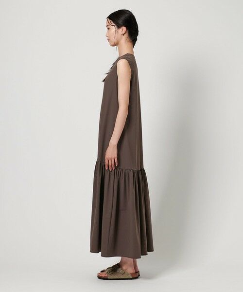 ネイビーフレア裾ワンピース UNITED　ARROWS 1500023F1746_m1_c102.jpg