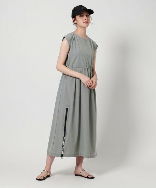 BEAUTY &YOUTH プリーツワンピース ノースリーブワンピース　ジレ BEAUTY &YOUTH プリーツワンピース ノースリーブワンピースジレ