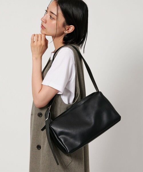 beauty&youth unitedarrowsレザースクエアショルダーバッグ レザー スクエア ショルダーバッグ｜ビューティー＆ユース