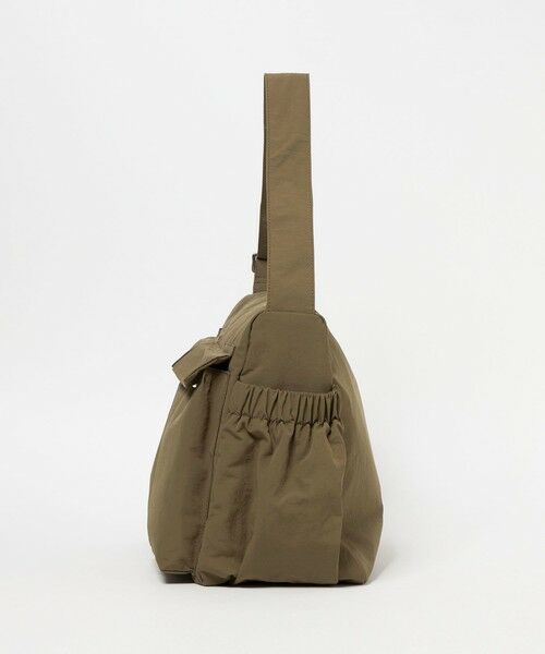 最終価格☆UNITED ARROWS バケットバッグ　ショルダー付き UNITED ARROWS ショルダーバッグ バッグ メタルポイント