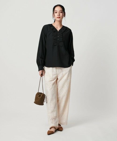 BEAUTY&YOUTH UNITED ARROWS / ビューティー&ユース ユナイテッドアローズ シャツ・ブラウス | 【WEB限定 Wardrobe DAILY MINIMAL】フリル Vネックブラウス ウォッシャブル | 詳細9