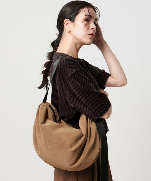 BEAUTY&YOUTH UNITED ARROWS / ビューティー&ユース ユナイテッドアローズ ショルダーバッグ | ギャザー ラウンド ショルダーバッグ | 詳細24